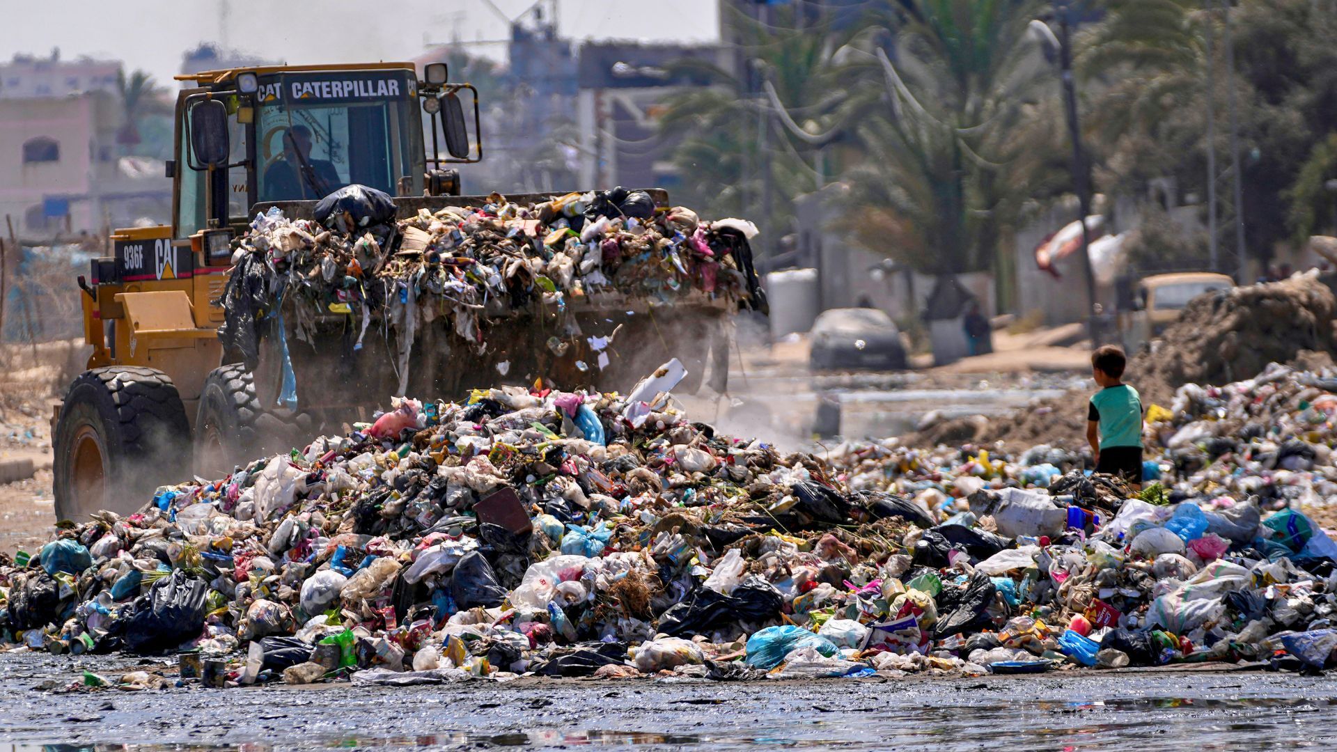 Is war one of the biggest threats to the world’s climate?  - St. Lucia Chronicle – Daily St Lucia News